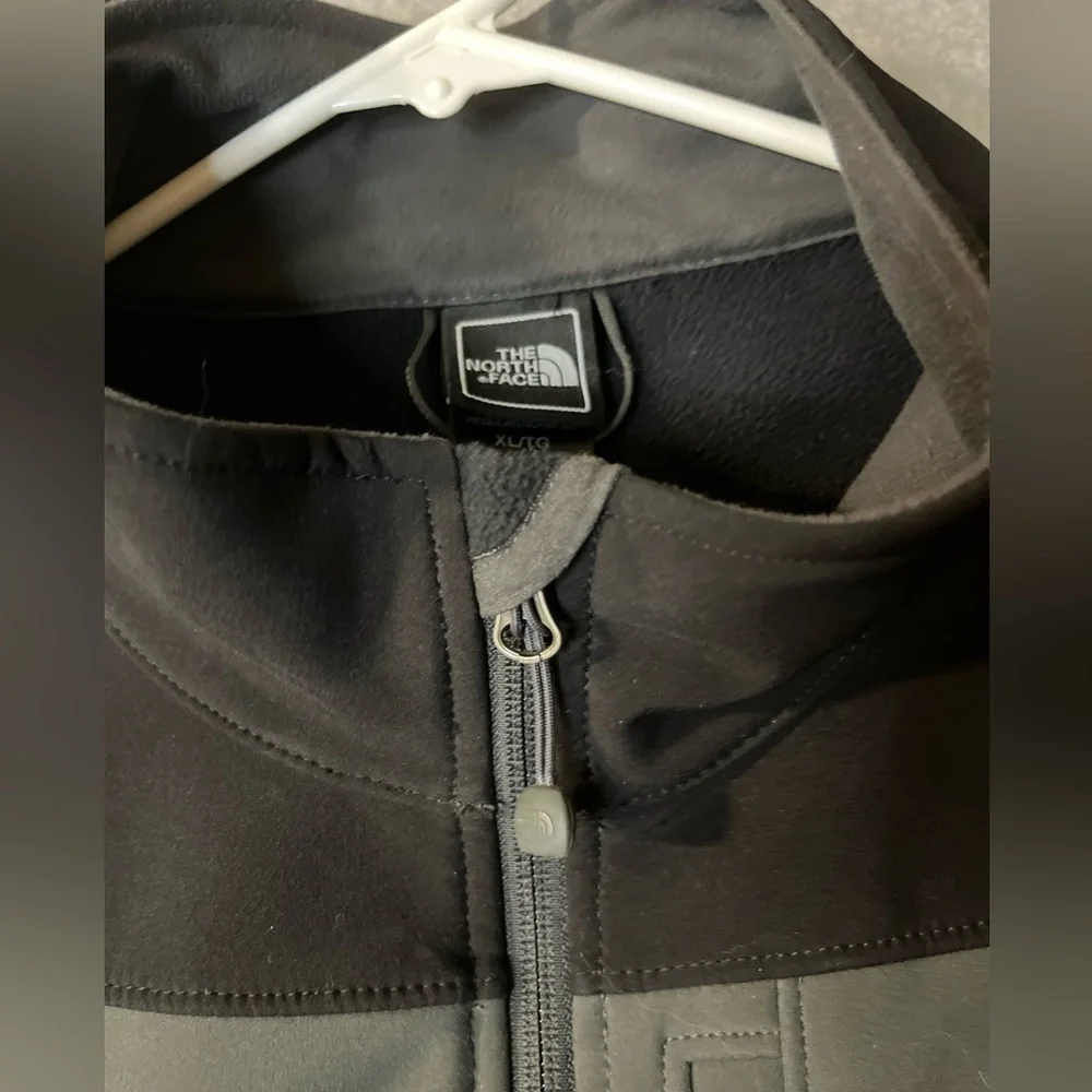The North Face Men’s Apex Jacket XL Grey Full Zip Primaloft Lined Coat